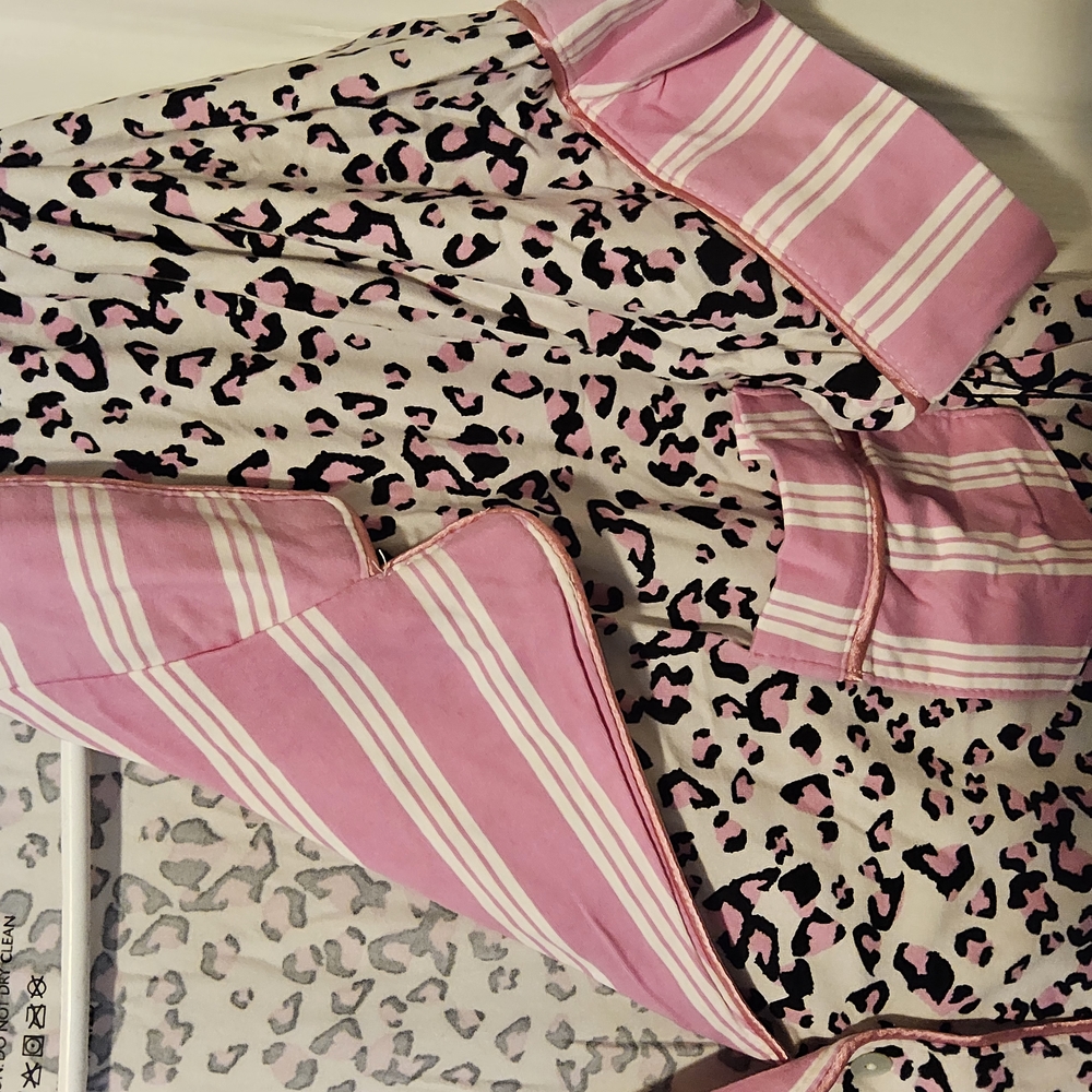 1 NWT Pink and Black Animal Print Women's Sleepwear - Picture 6 of 7